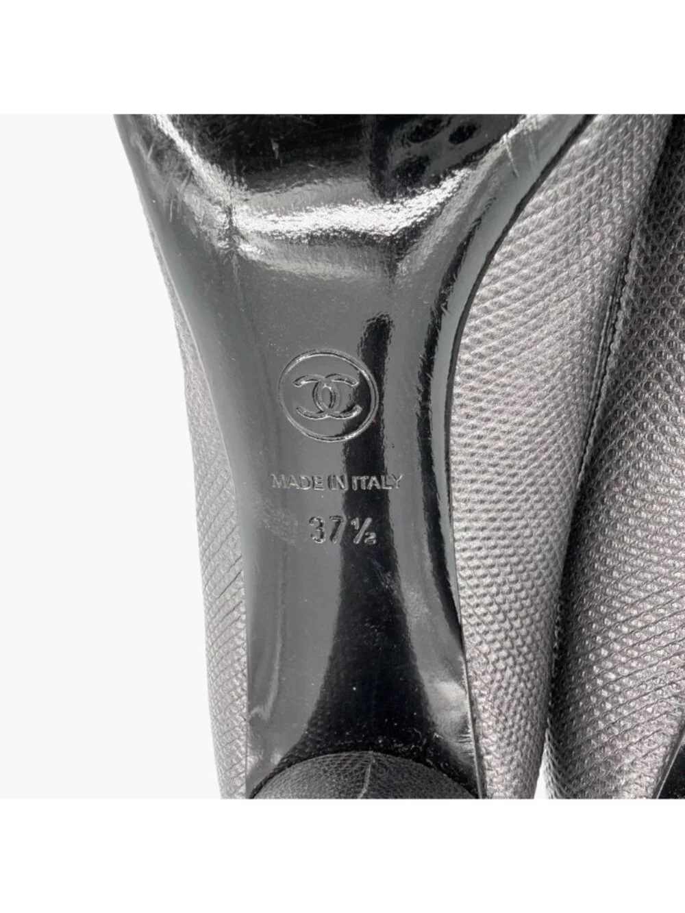 Chanel Textured Gray CC Logo Cap Toe Platform Pumps Heels Size 37.5 US 6.5–7